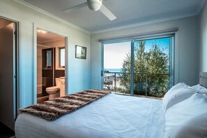 3 chambres, fer et planche à repasser, Wi-Fi gratuit, draps fournis