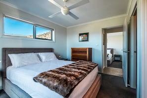 3 habitaciones, tabla de planchar con plancha y wifi gratis 