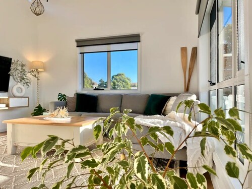 Viola - A coastal holiday retreat!