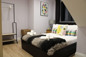 3 chambres, fer et planche à repasser, Wi-Fi gratuit, draps fournis