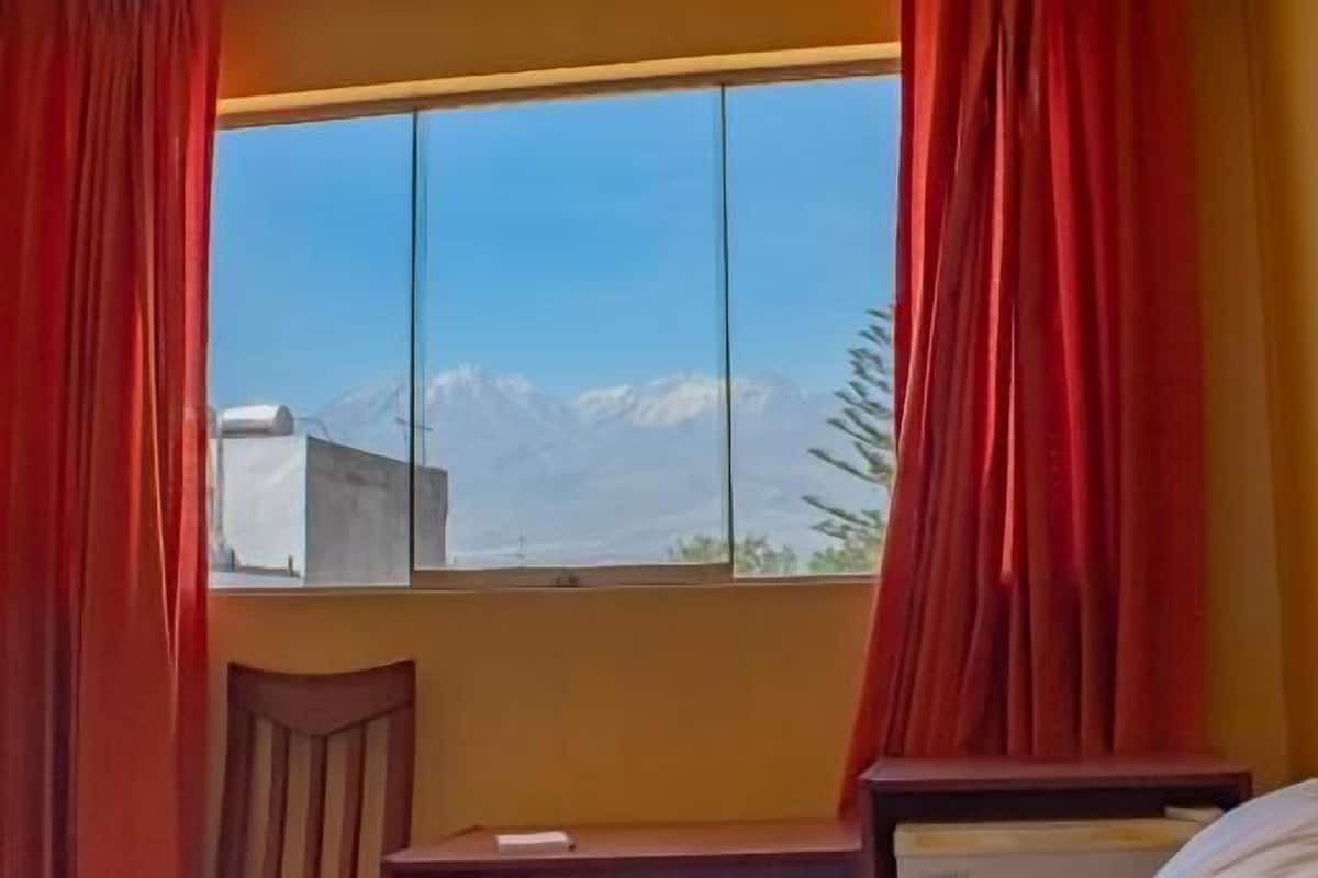 Comfort-Vierbettzimmer, Stadtblick | Kostenloses WLAN