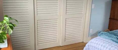 1 室のベッドルーム、アイロン / アイロン台、WiFi、ベッドシーツ