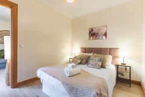 1 chambre, fer et planche à repasser, lit parapluie, Wi-Fi gratuit