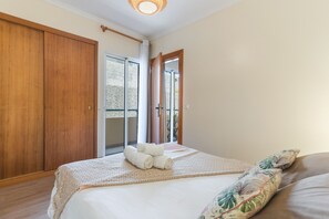 1 bedroom, iron/ironing board, travel cot, free WiFi - Sea & Mountain by Atlantic Holiday (Porto Moniz)