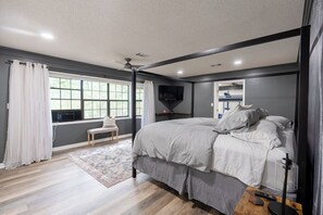 5 soverom, reiseseng for barn, wi-fi (inkludert) og sengetøy