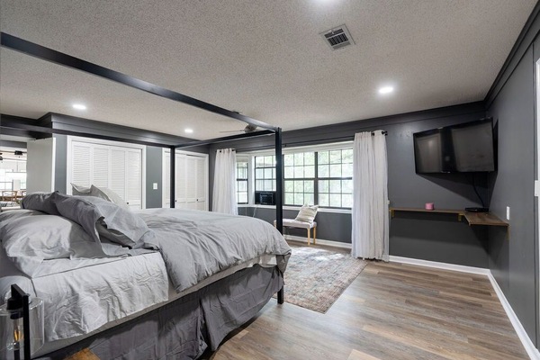 5 slaapkamers, reisbedje, gratis wifi, beddengoed