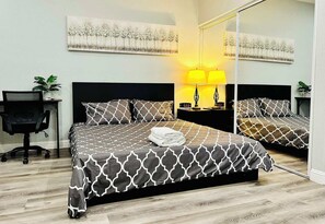 2 bedrooms, iron/ironing board, WiFi, bed sheets - Beautiful 2-Bedrooms Guesthouse Nearby Down Town San Jose
(San Jose)