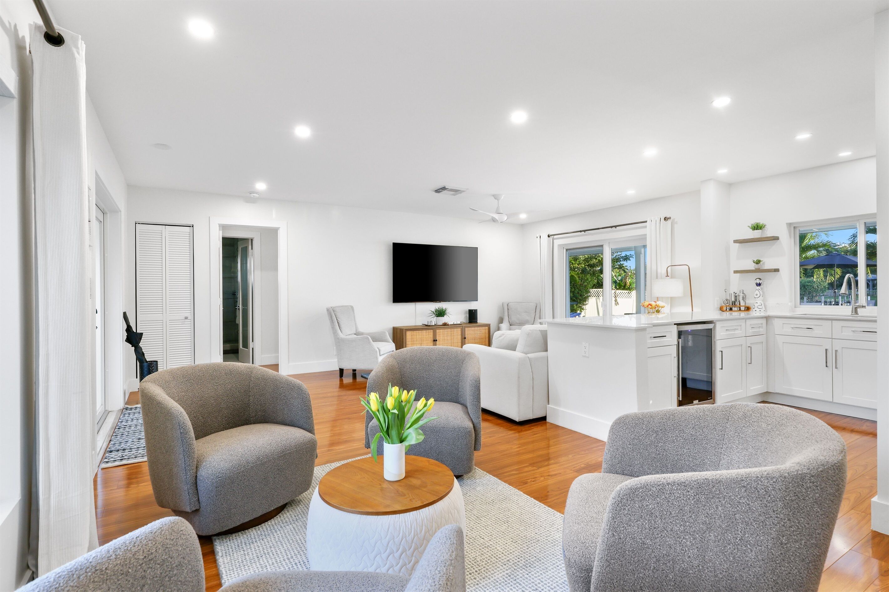 796 | Waterfront | Sleeps 10 | Heated Pool |Tiki Hut |Fire Pit |By Delraynightly - 博卡拉頓