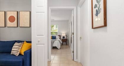 Serenity Terrace | King Bed • Lounge & Coffee Bar