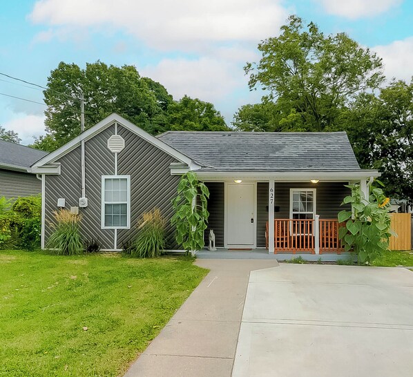 Exterior - Pet-Friendly Bluegrass Retreat w/ Fenced Yard (Georgetown)