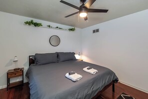 2 bedrooms, WiFi, bed sheets