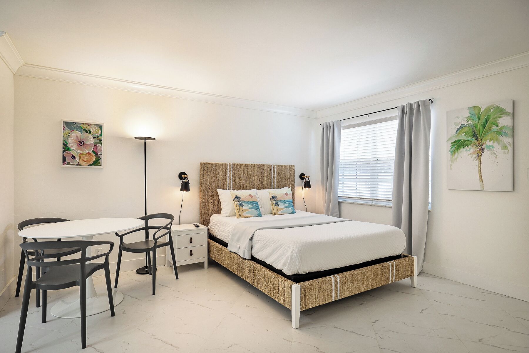 Parent's Suite | Pimennysverhot, silitysrauta/-lauta, ilmainen Wi-Fi, vuodevaatteet