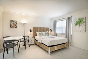 Parent's Suite | Tende oscuranti, ferro/asse da stiro, Wi-Fi gratuito, lenzuola