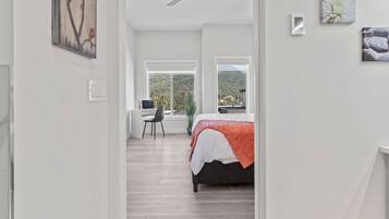 3 dormitorios, escritorio, tabla de planchar con plancha y wifi gratis