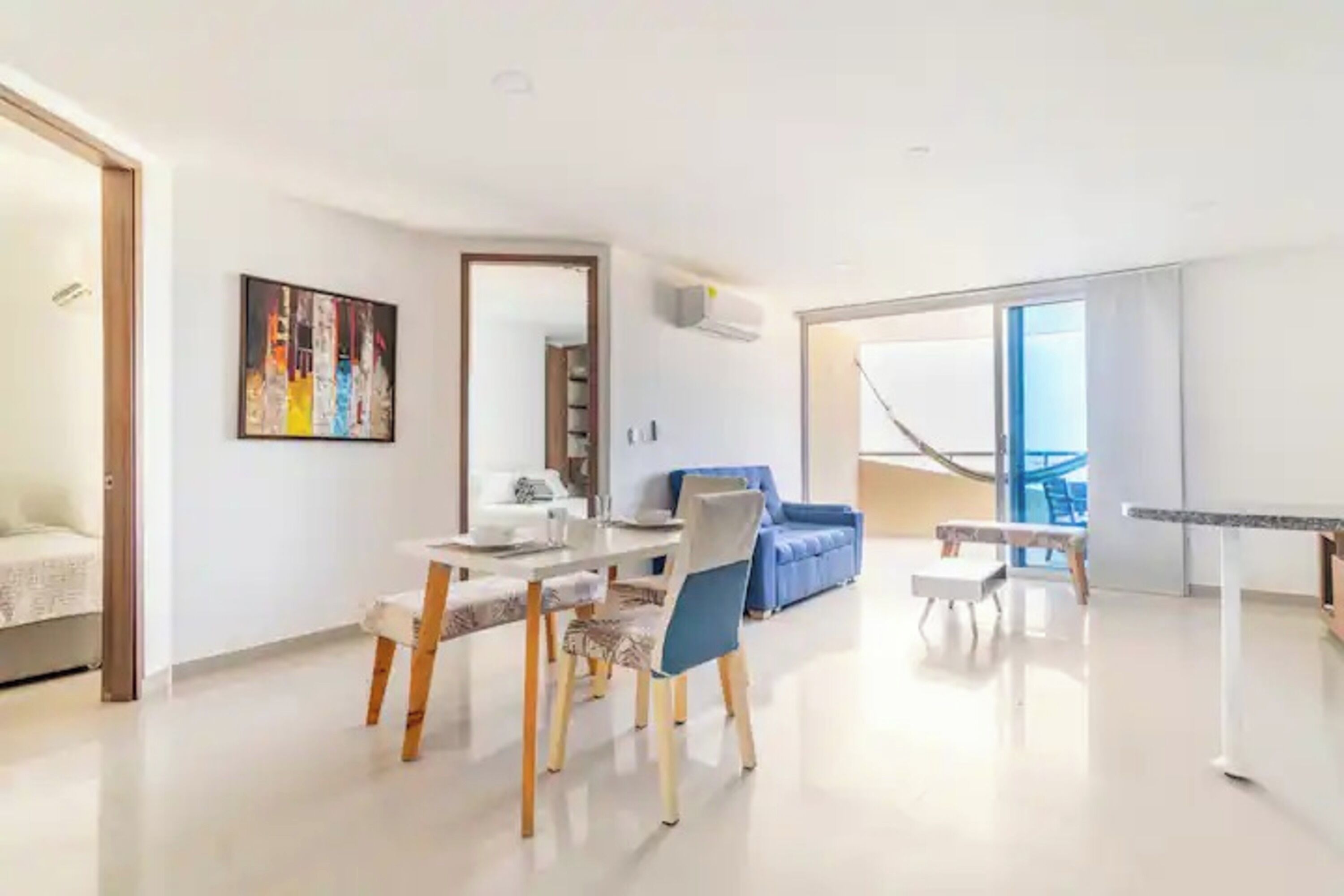 Apartment, 2 Bedrooms | Living area | 40-inch LCD TV with cable channels