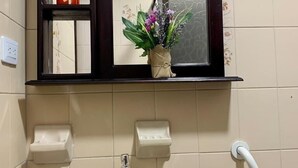 Bathroom - Casa Nawi (Cali)