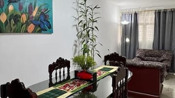 32-inch plasma TV with cable channels