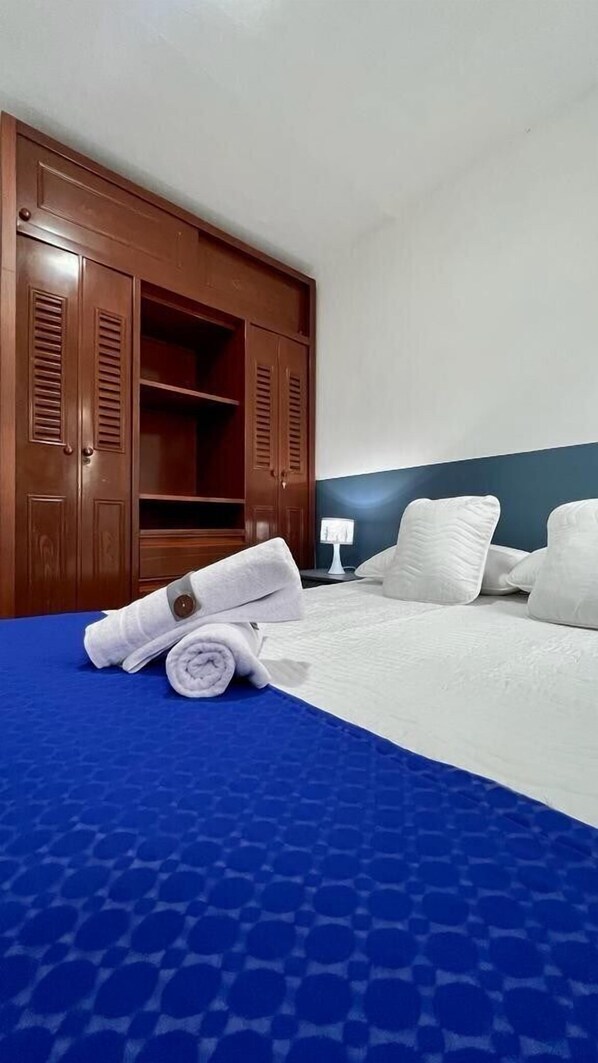 2 chambres, literie hypoallergénique, ameublement personnalisé