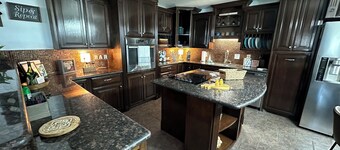 Make yourself at home in this spacious oasis! Welcome to The Laguna House!