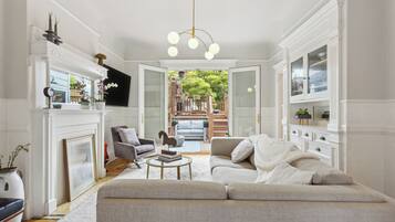 Téléviseur connecté, foyer