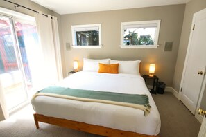 4 Schlafzimmer, Schreibtisch, Bügeleisen/Bügelbrett, Reisekinderbett