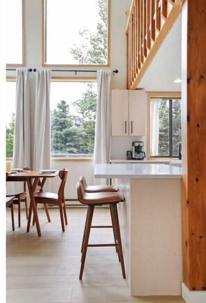 Private kitchen - Teton Cabin- Free Bikes/ Paddle Boards/ Kid Gear (Jackson)