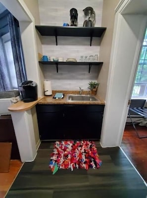 Interior - Large Upper 1 bedroom apartment, pet friendly (Auburn)