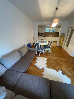 Living area - Silent House-Sovata suitable for up to 10 Guests (Sovata)
