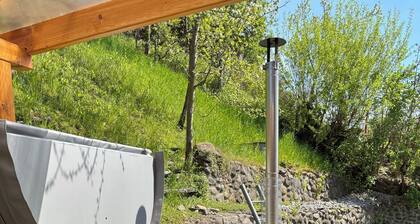 Silent House-Sovata suitable for up to 10 Guests