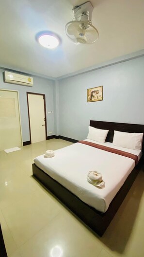 Basic Apartment, 1 Queen Bed | Free WiFi - Udon Riverside (Udon Thani)