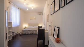 1 bedroom, WiFi, bed sheets