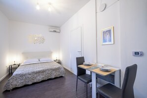 1 Schlafzimmer, Bügeleisen/Bügelbrett, WLAN, Bettwäsche