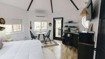 1 habitación, wifi y ropa de cama