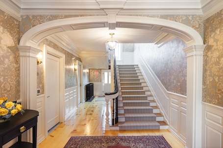 Recepção. The Davenport Inn