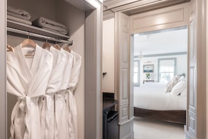 Premium bedding, pillowtop beds, minibar, in-room safe