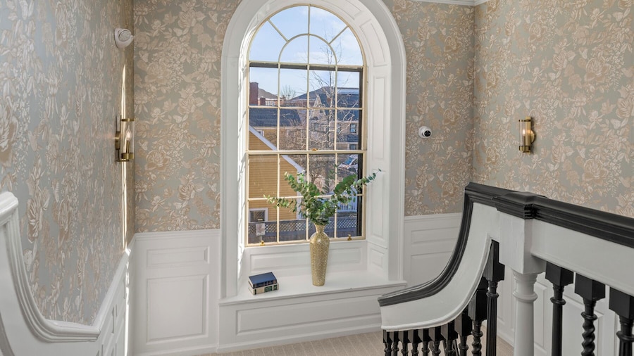 The Davenport Inn