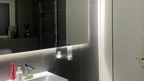 Tweepersoonskamer | Badkamer