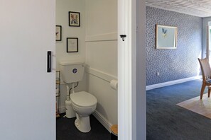 Shower, eco-friendly toiletries, hair dryer, towels