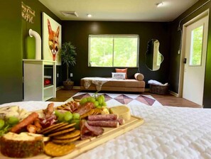 2 Schlafzimmer, Schreibtisch, Reisekinderbett, kostenloses WLAN