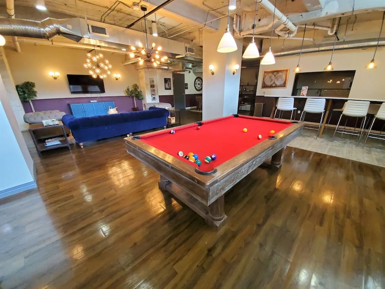 Earthy Style 2 Br | 3 Beds | 2 Bath | Free Valet Parking - Dallas, TX
