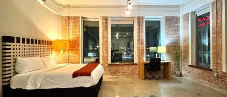 2 habitaciones, tabla de planchar con plancha y cuna de viaje