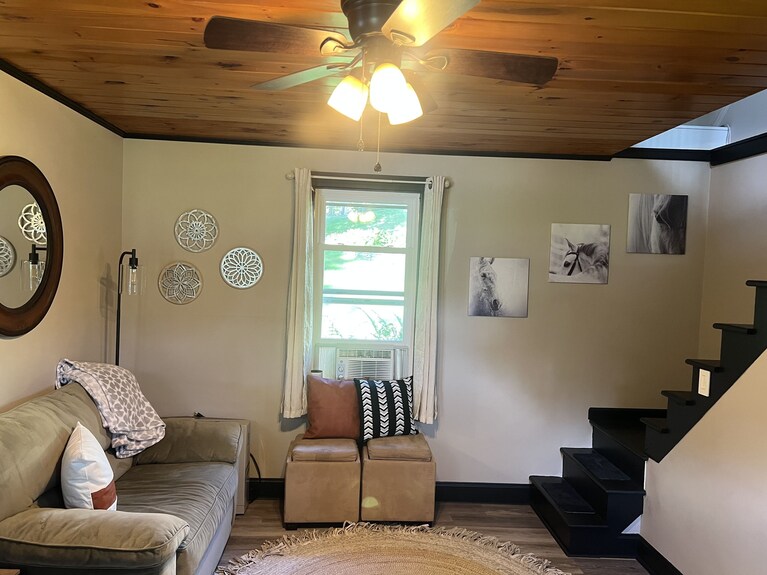 Looking For A Getaway? This Is The Perfect Cottage For You. Pet Friendly! - State of New York
