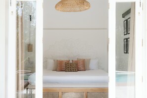 8 camere, ferro/asse da stiro, Wi-Fi gratuito, lenzuola