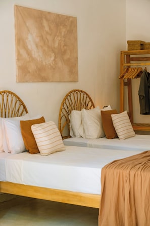 8 bedrooms, iron/ironing board, free WiFi, bed sheets