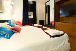 2 bedrooms