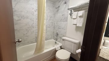 Sturta, regnsturtuhaus, handklæði, sápa