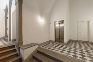 Interior - Nido d'Arte in Florence by Mmega (Firenze)