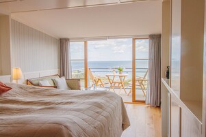 Premium bedding, free WiFi, bed sheets