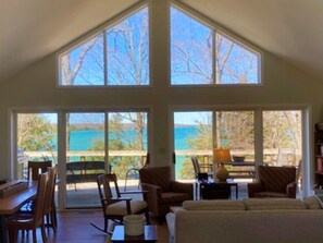 Great room view of Kangaroo Lake and Lakeside deck.