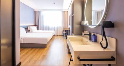 Hanting Hotel Xuchang Bayi Road